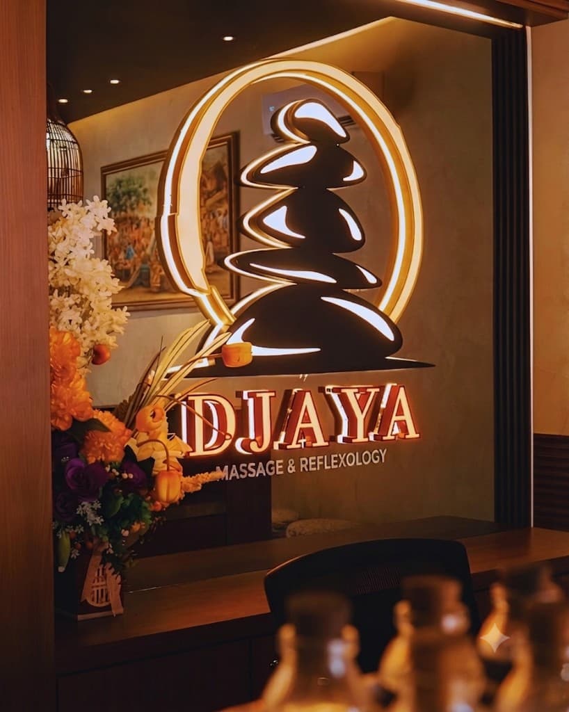 Logo Djaya Massage & Reflexology Batam — spa premium di Penuin Centre